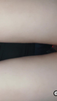 Gushing Cum From a Glorious Thighjob