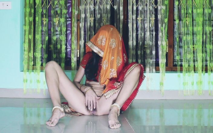Bolly Karma: Ella está bellamente lista para el sexo