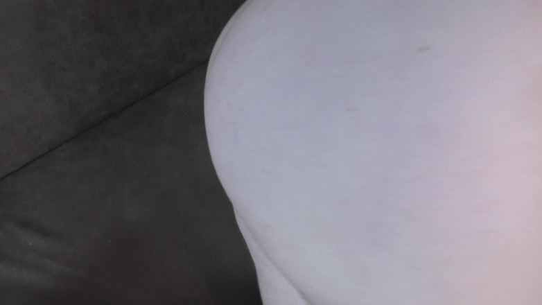 Milky Mari: Thick cheating wife show her slutty creampied pussy to her...
