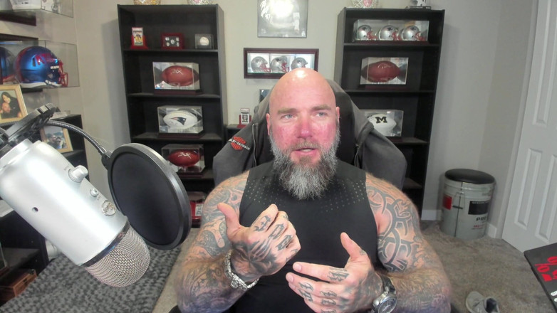 Raw and Uncensored with Masculine Jason: Ta bezpečnější myšlenka, kterou můžeš mít!
