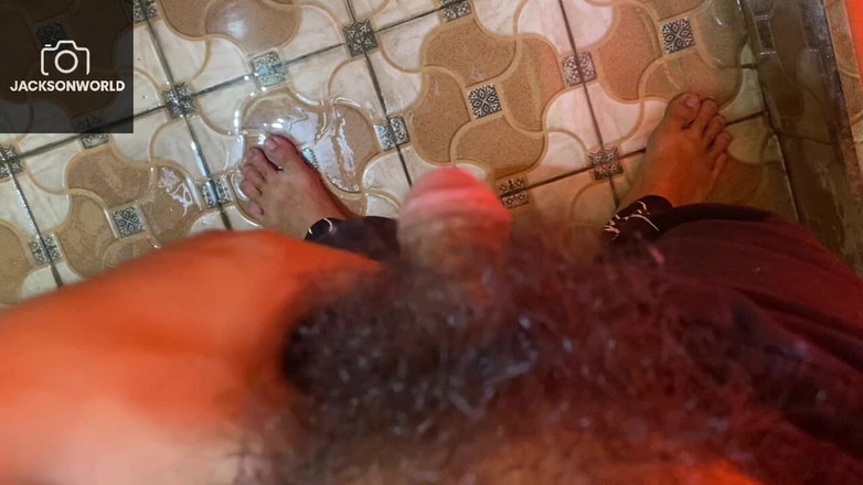 Jackson World: Sesi maslahatku sendirian di balik pintu tertutup di kamar kosong