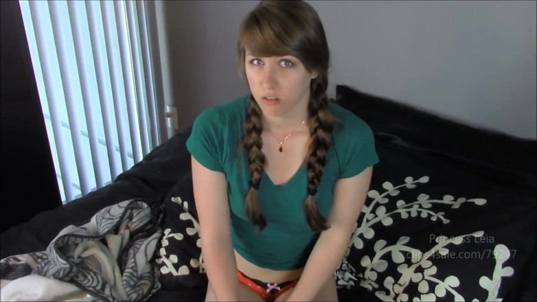 Princess Leia: Desperate Stepsister Creampied