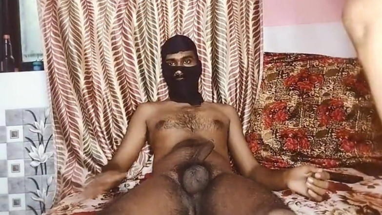 Amit yadav: Mladá sexy indická bhabhi šuká se sousedovým přítelem