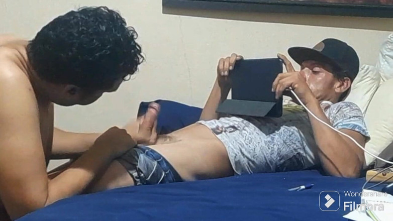 Tetto Michel: 내 이웃의 이성애자가 또 나를 찾아왔어