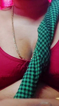 Villaggio indiano bhabhi mohini fa sesso con il fratellastro