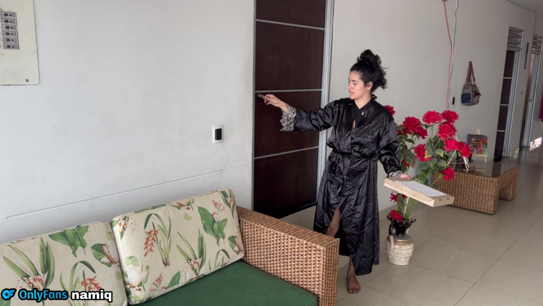 NamiQseiiin: Mi è piaciuto il ragazzo della pizza e lo scoperò