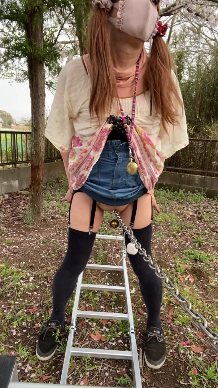 megu2002: No. 167 Tack's Pussy Chain Crossing: Being Myself on the Ladder