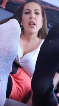 Giantess Friends with Huge Feet Size 45 and 42