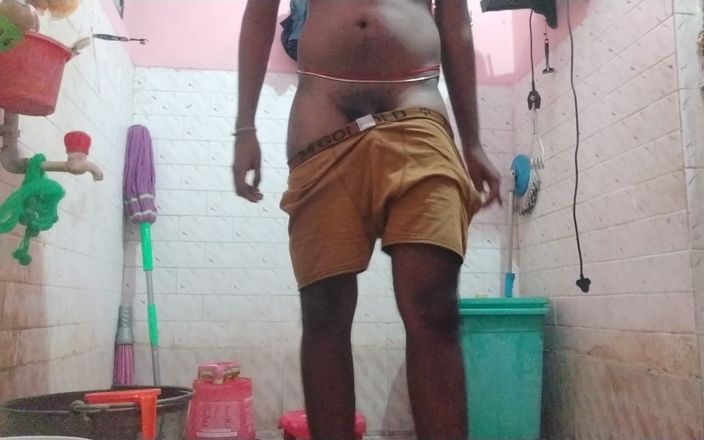 Tamil 10 inches BBC: Tamil10chbbc Sexy Bath Show
