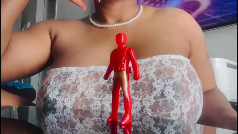 Maeling: Tiny Super Hero Breast