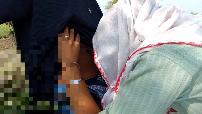 AKXpro: Teman Didi nyepong kontolnya di ladang, mulut pacar dientot, gadis...