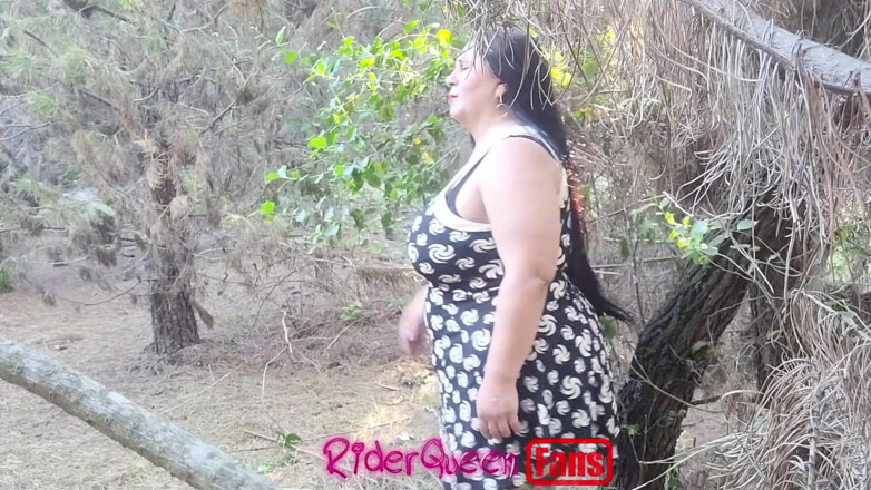 Only Riderqueen BBW Step Mom Latina Alone: Riderqueen yalnız, açık havada, hayranlar için videolar