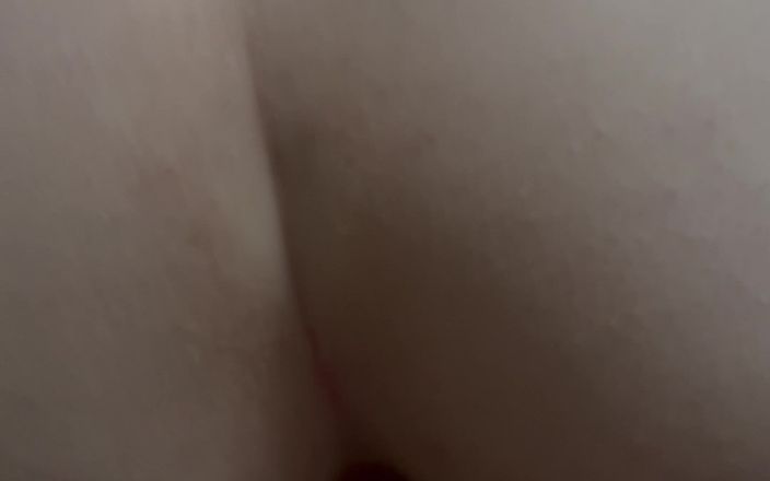 Scarlet XOXO: Můj velký zadek a mokrá kundička Ohnutá přes zezadu ošukaná...