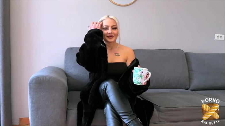 Porno Baguette: Joy, the Twenty Year Old Bombshell Loves Sucking Dicks