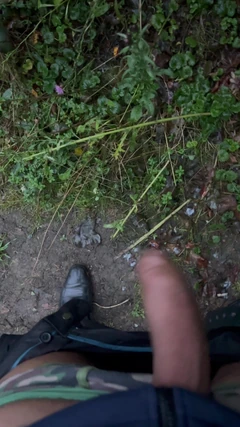 Chico tímido en crucero y no pudo resistir mi polla