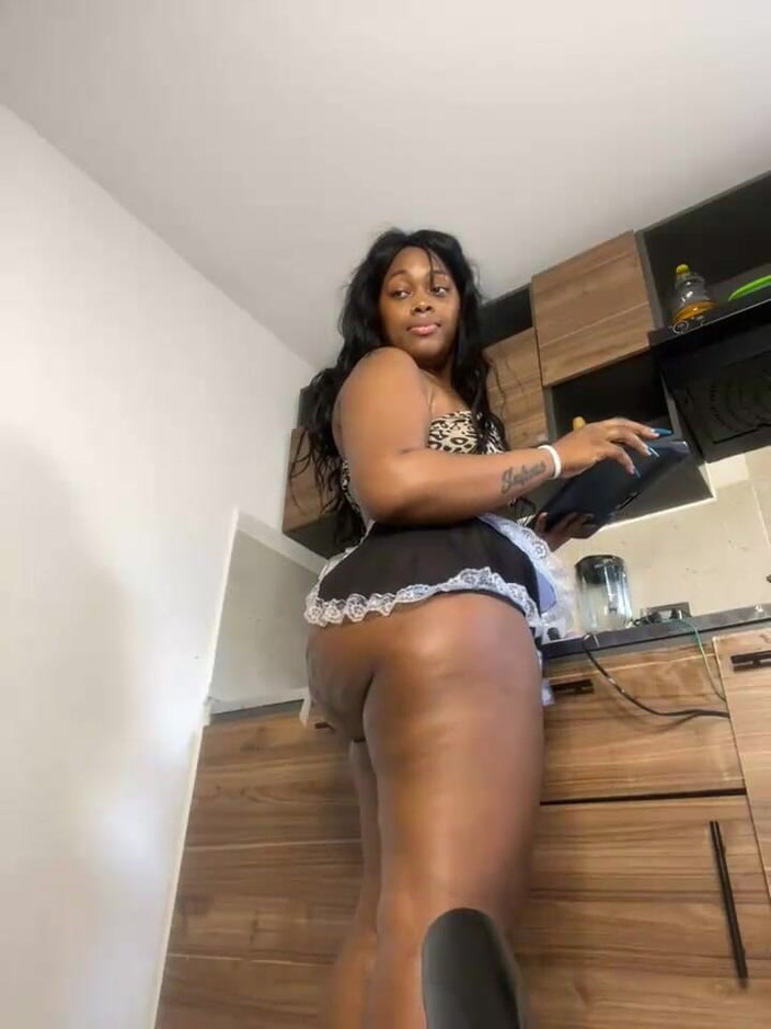 Lily Baudinx: 내 경이로운 엉덩이에 잭 오프, 에피소드 1152