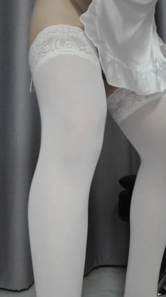 Sissykanisa Ride on a Monster Dildo Part2