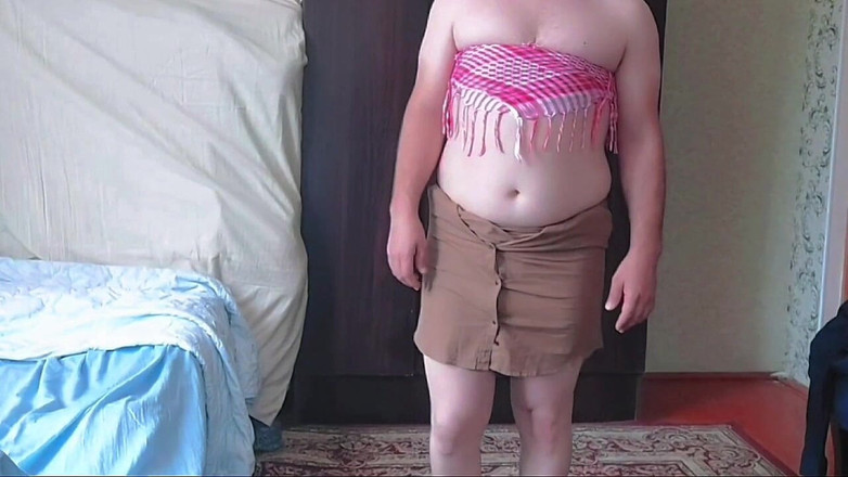Kitty_Cross: Transgender calda bella ladyboy con abito corto corpo bianco sexy...