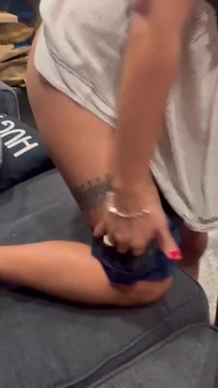 Filipina milf cachonda interrumpe con preñada - Lexxi Wett