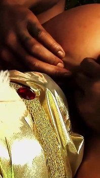 Nena gitana con curvas Romana Ryder follada profundamente en fantasía interracial