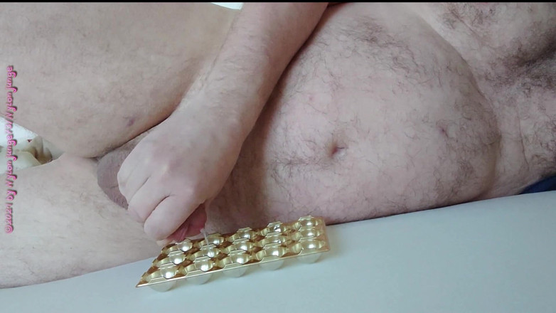 Carmen_Nylonjunge: Sperm in the praline mold 2
