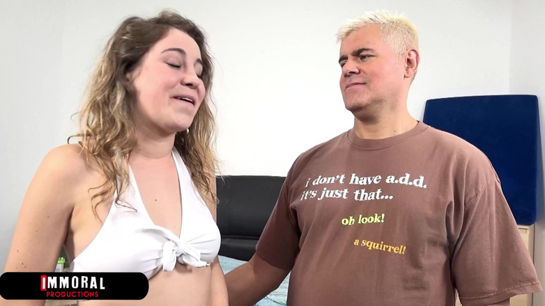 Immoral Productions: Kinsley Eden, 19 yaşındaki süper ucube oyuncu seçmelerinde sperm yutuyor - ahlaksız...