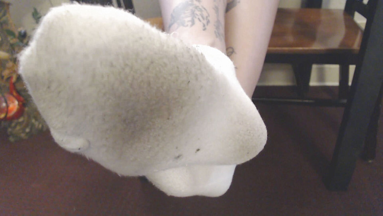 Abby Anna: Kaus kaki kecil yang kotor