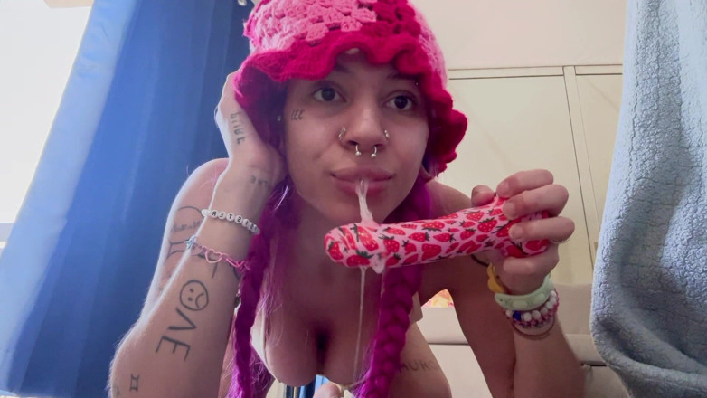 Nali Marie: Dildo Sucking Deep-throating Teen Drool Face-fucking
