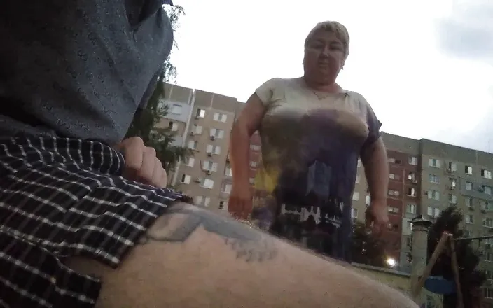 Zona901: Early in the morning,jerks off my cock the yard of...