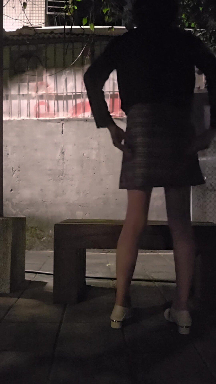 Taiwancdgirl: Ik steek mijn kont uit en wacht op je