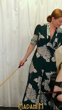 The Cane Connoisseur, Madam M ให้การเคาะแบบดั้งเดิมอย่างรุนแรง, การลงโทษทางจิตใจ, เชื่อฟังและความอดทน