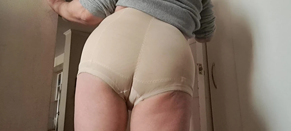 Mommy big hairy pussy: Tight Mini Petticoat on MILF Without Panties