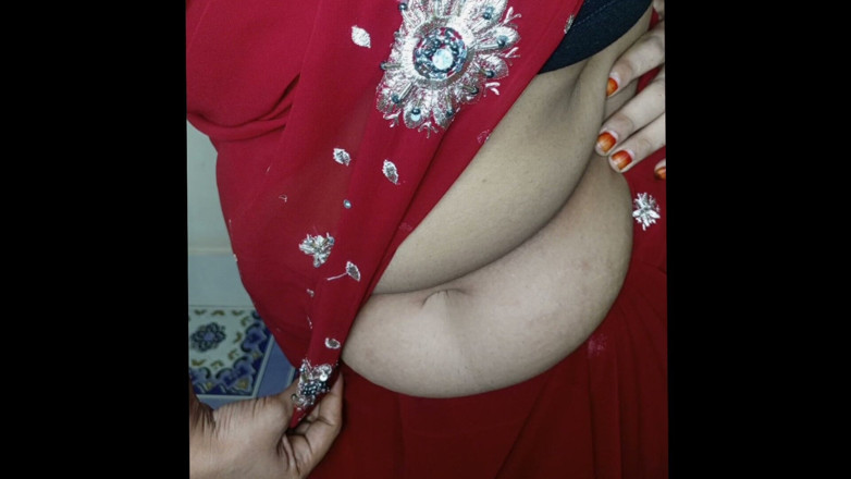 Nadiyabd: sundar larki laal saari bare stan pres - bhaartiy desi hot...