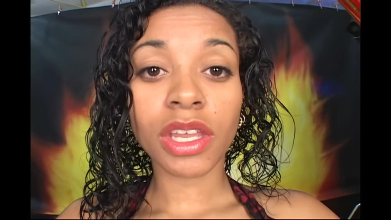 Lexinghton - Full HD: Maya a její prase z jazyka