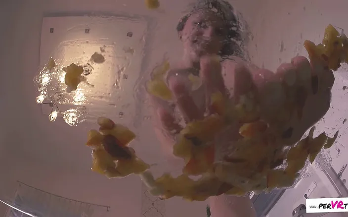 PerVRt: Fruit smoothie, Gina Gerson crushing fruit with her pussy and...