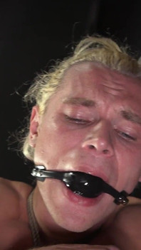 Pain puppet: Jordan Starr y Johnny Moon