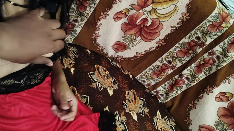Annumastani: Chica india de la universidad