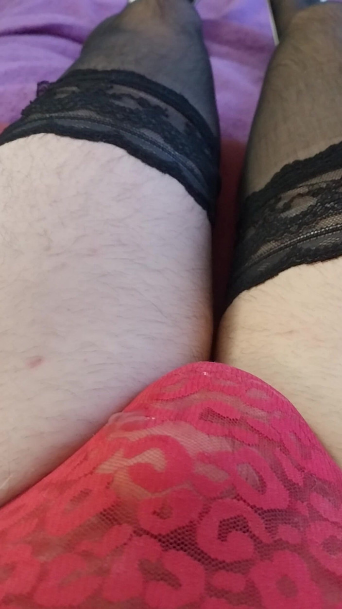 Cindy Belfast: takılı minik klitoris boşalma öncesi ve sissygasm