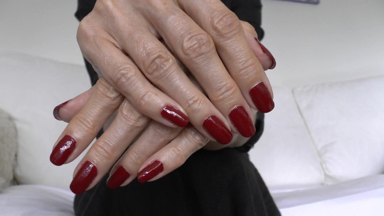 Lady Victoria Valente: Doigtages rouges naturels magnifiques, coaching masturbatoire Lady Victoria Valente