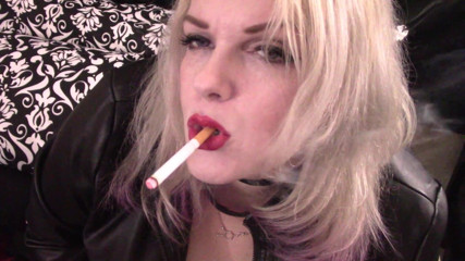 Smoke Temptress Annie Vox - Smoking Fetish: Marlboro red dangling smoke