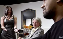 Jogo de poker deu errado marido perde esposa esposa casa completa e tudo dentro