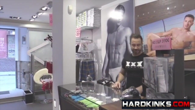 Hard Kinks: Hardkinks - A perfect day begins