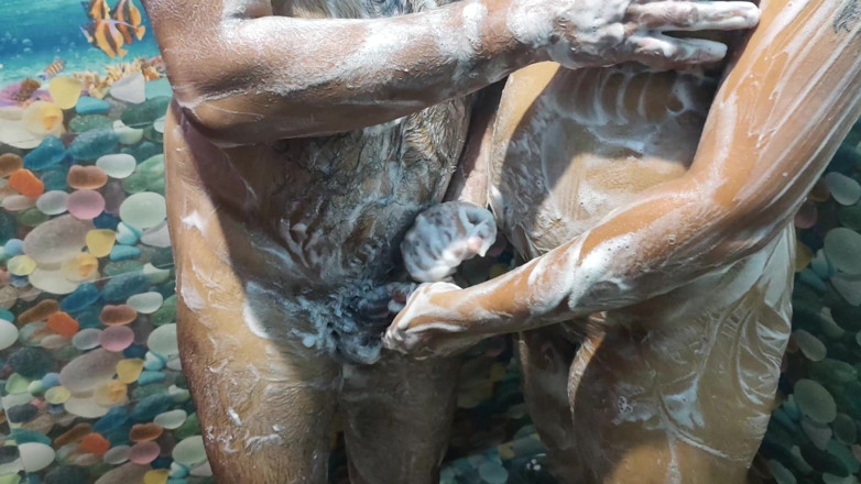 Vaigavarun45: Romanticismo da bagno con lavoro manuale e blocco labbra