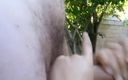 Homegrown Handjob: Charity bangs masturba travis con stile a due mani