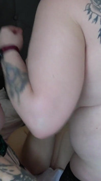 사용자들을 위한 두 명의 BBW(BBW)와의 꿈 같은 쓰리섬