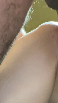 Mi padrastro me usa como una muñeca de mierda parte 1