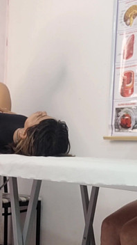 一对女同性恋夫妇去看男性妇科医生