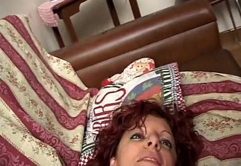 Italian swingers LTG: La tettona rossa italiana mostra le sue abilità facendo sesso -...