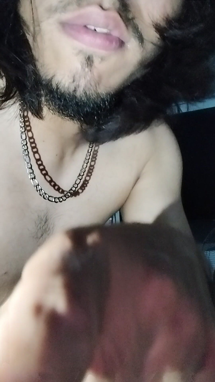 AlexAlejandro13: 자지를 빠는 18세 소녀