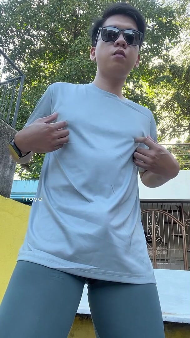 Troye_AsianPinoy: I Went Jogging at the Park and Almost Got Caught